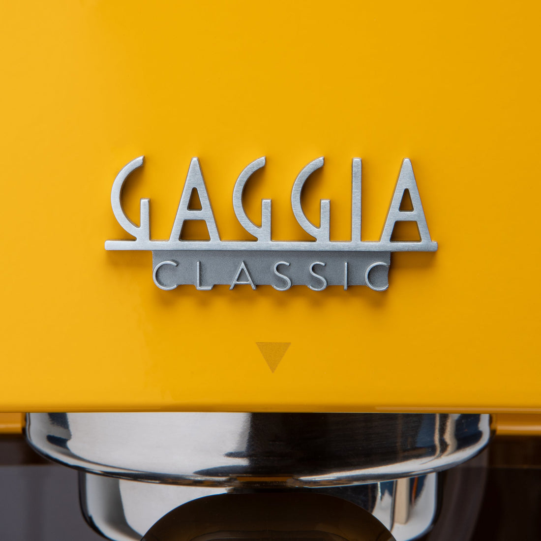 Gaggia Classic Pro E24 Sunshine Yellow logo zoom || Sunshine Yellow