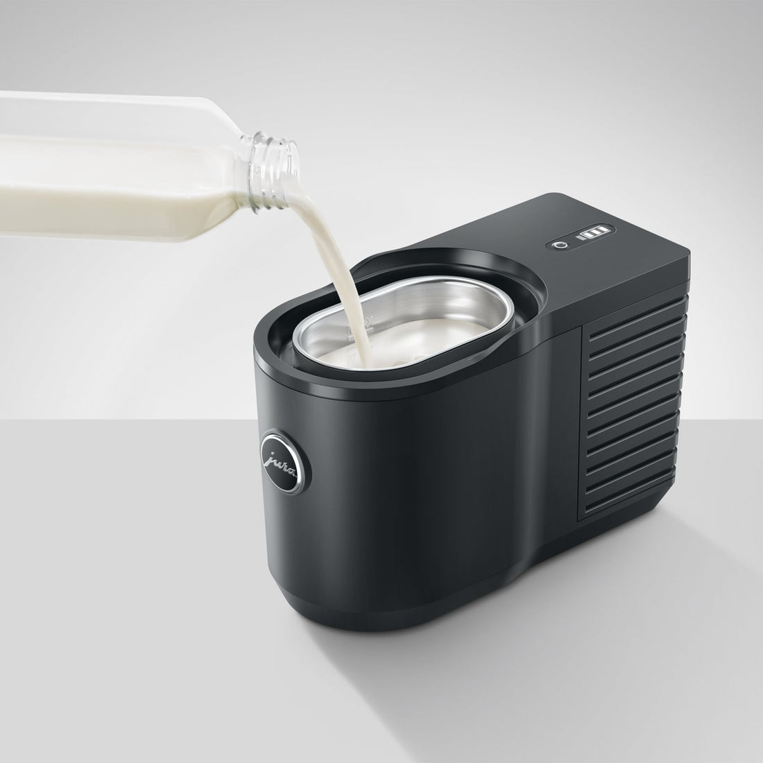 JURA Cool Control 0.6 L - Black
