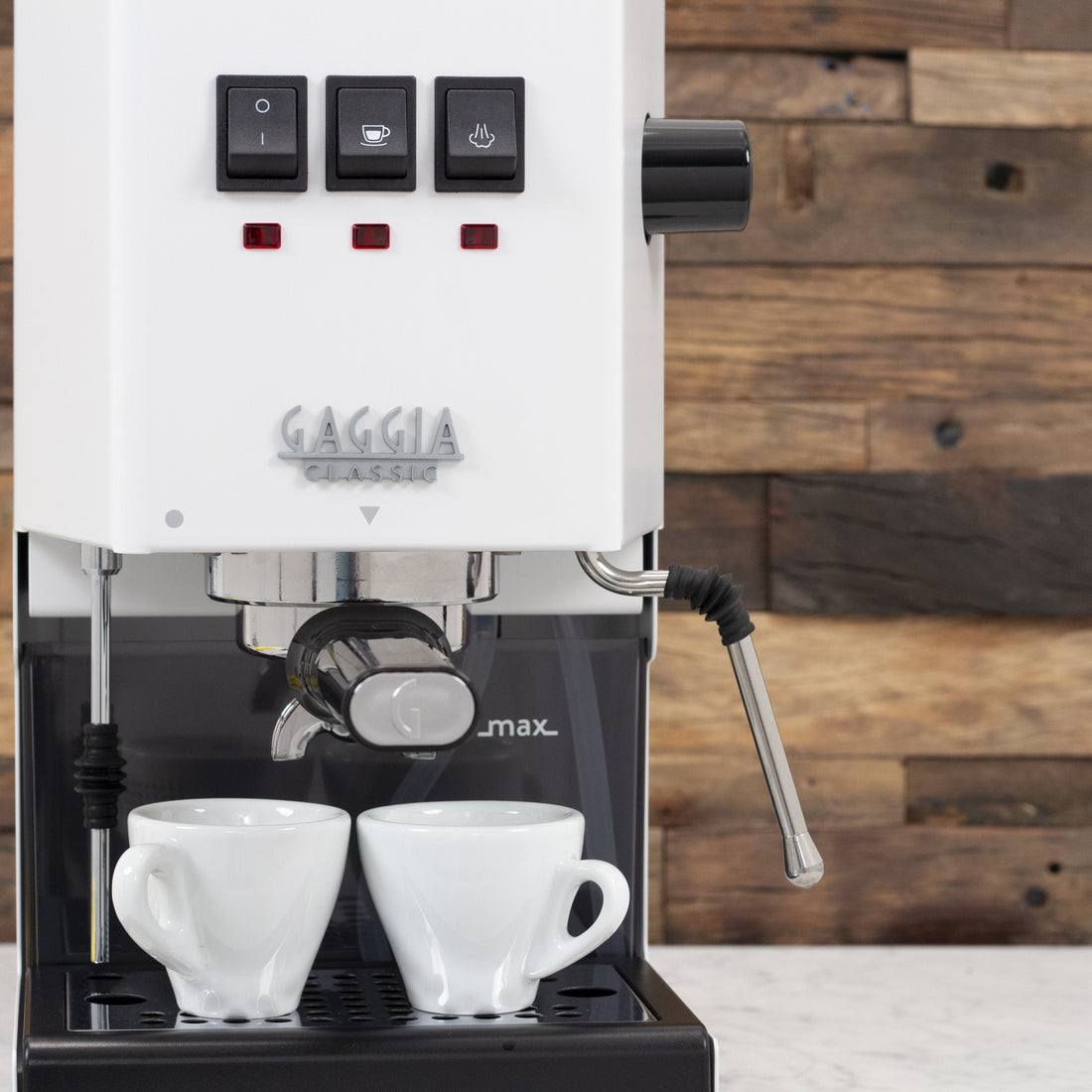 Gaggia Classic Pro E24 polar white front with cups || Polar White