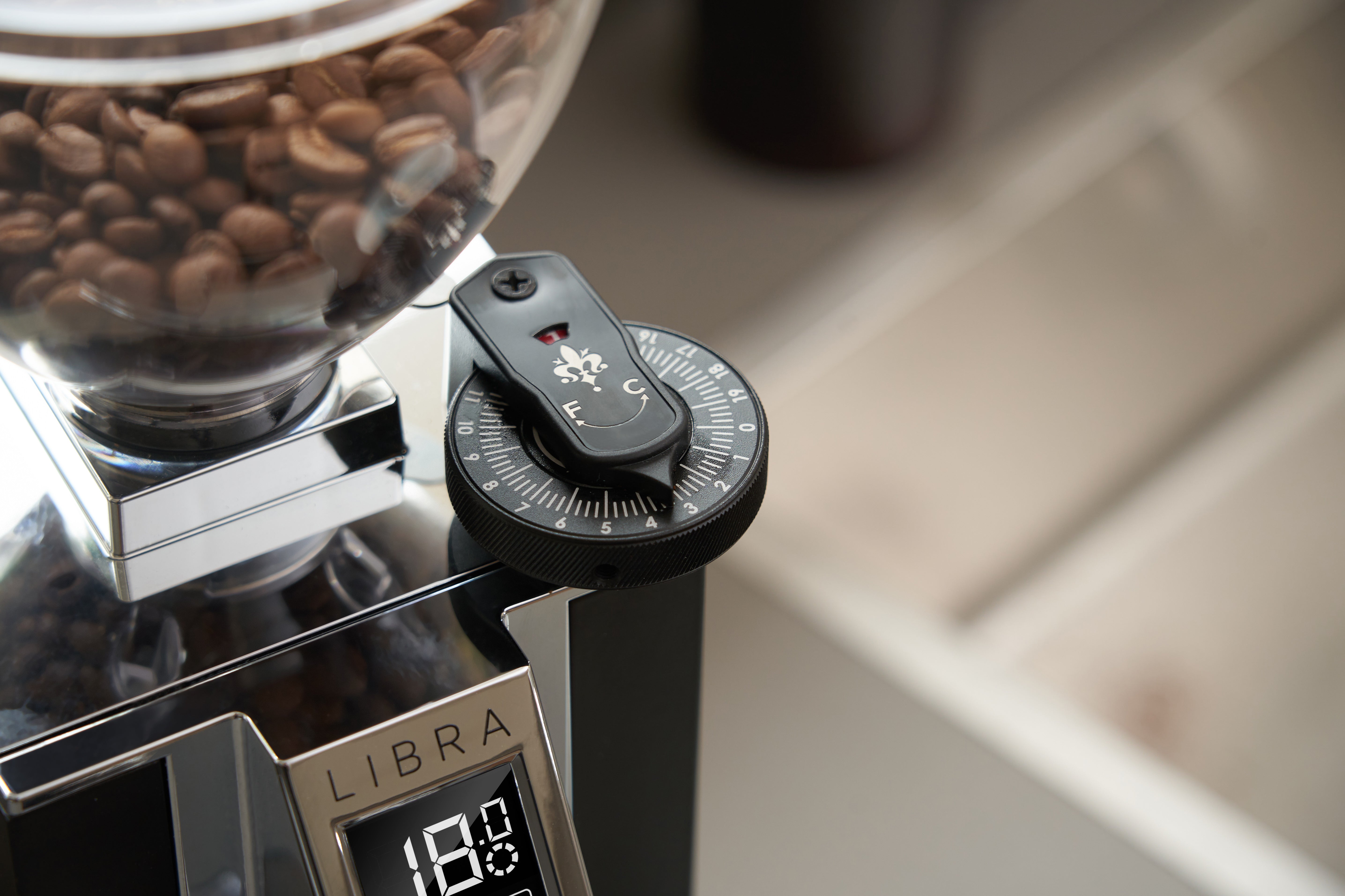 Eureka Mignon Libra AP Weight-Based Coffee Grinder – Whole Latte