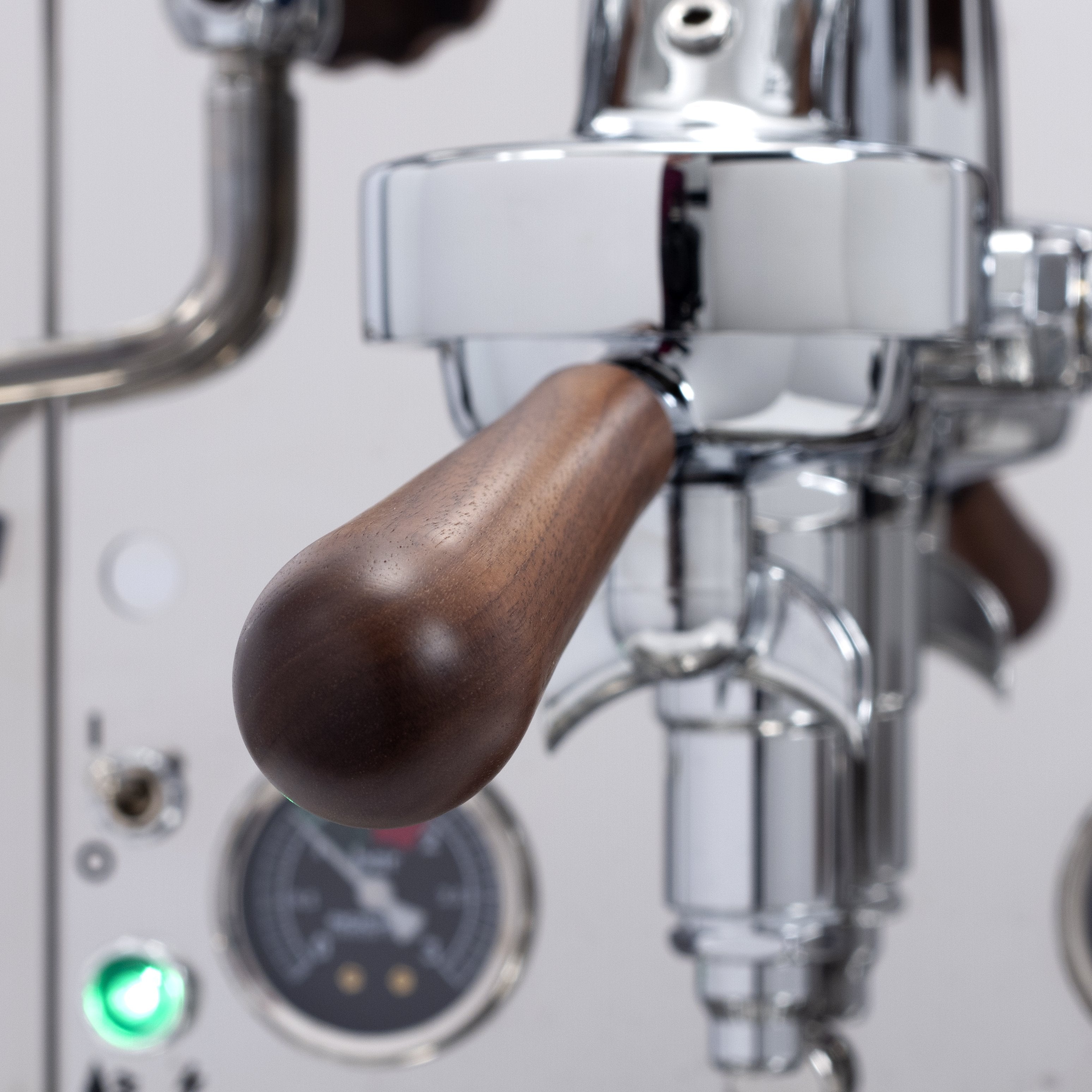 Rocket Espresso Giotto Cronometro R Espresso Machine - Walnut Accents