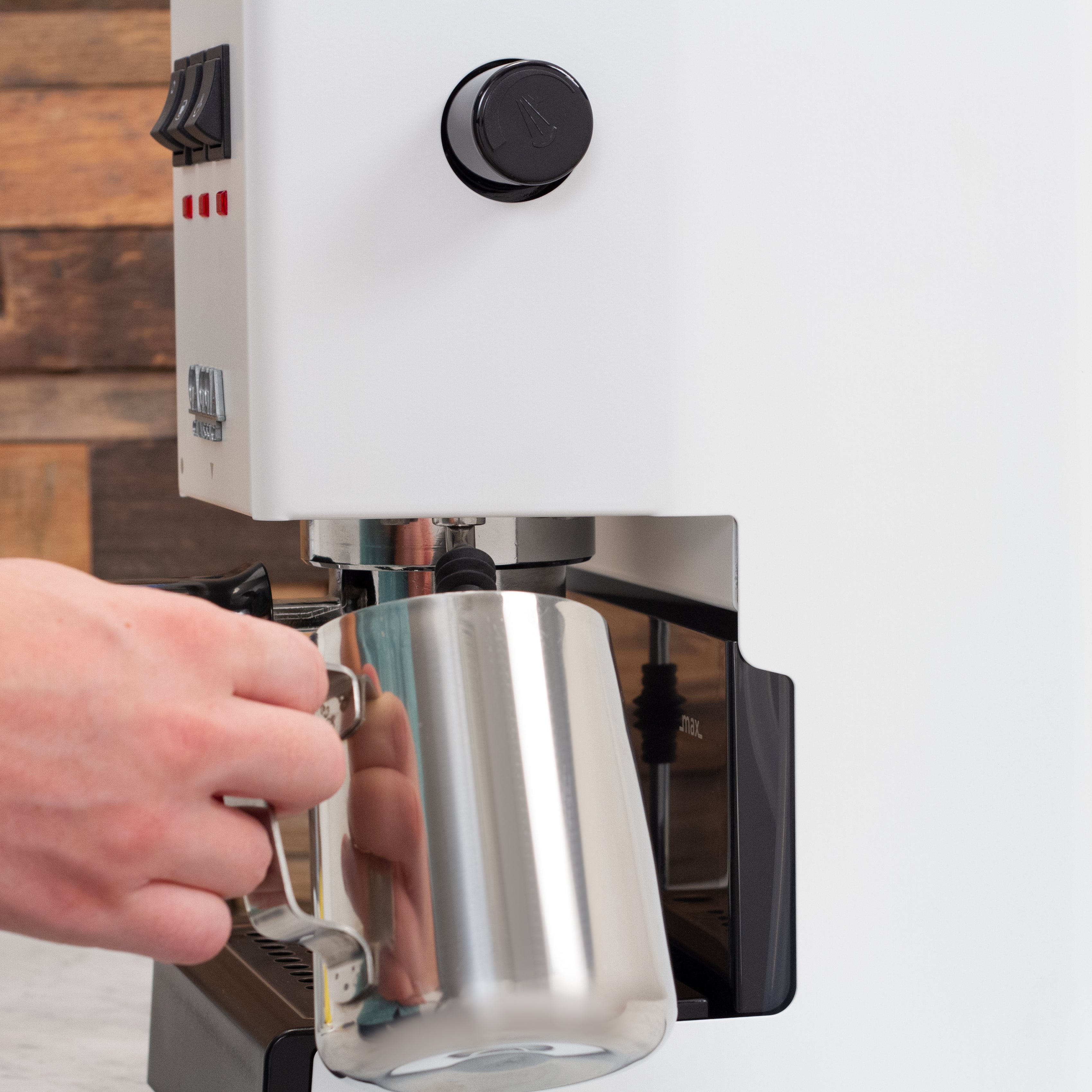 Gaggia Classic Evo Pro Espresso Machine in Polar White – Whole